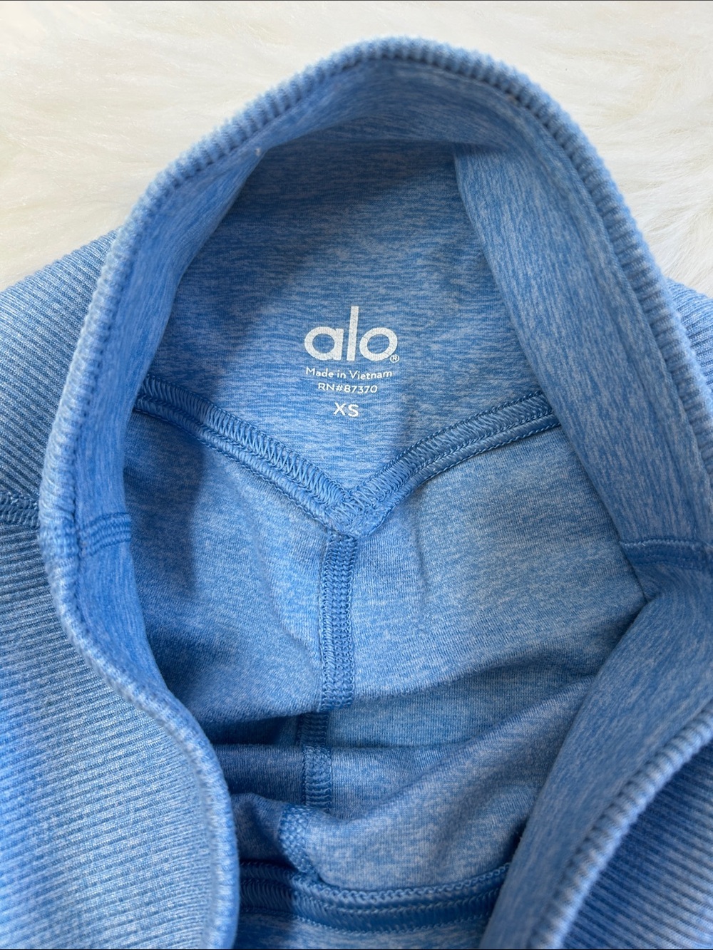ALO Yoga Alosoft Lounge Leggings - Picture 5 of 13